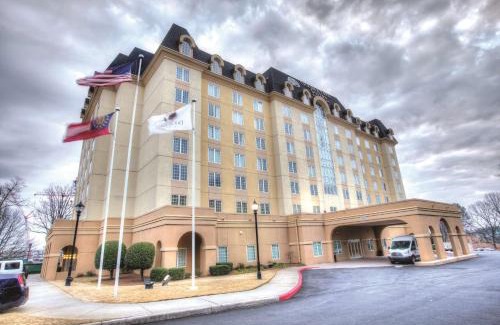 Atlanta Hotel | Doubletree Suites by Hilton at The Battery Atlanta
