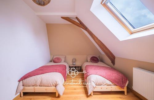 Parigne-lʼEveque House | Douceur bucolique, jardin & mezzanine cosy