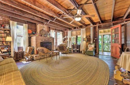 Douglas House | Douglas Whispering Winds Cottage with Beach!