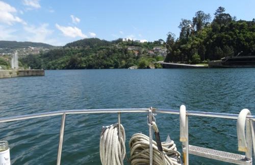 Bitetos Boat Rental | Douro Houseboats