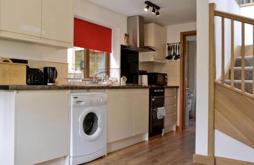 Ampney Crucis House | Dove Cottage