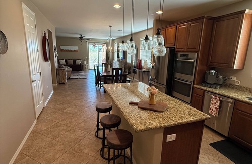 Dove Mountain House | Dove Mountain Perserve, gated, dog friendly home.