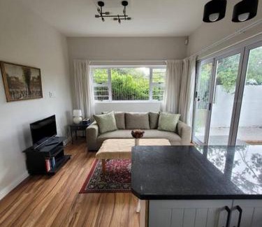 Walmer Apartment | Downstairs @38