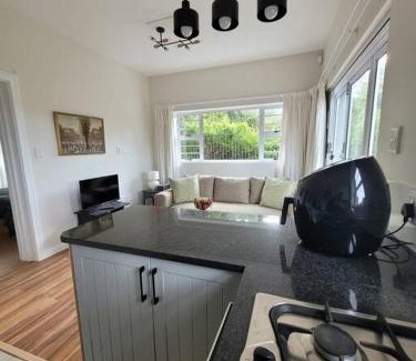 Walmer Apartment | Downstairs @38