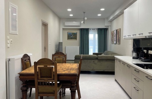 Volos City Centre Apartment | Downtown Apartment – Stylish Stay in Volos