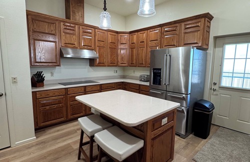 Roswell House | Downtown barn dominium house with views and lots of space