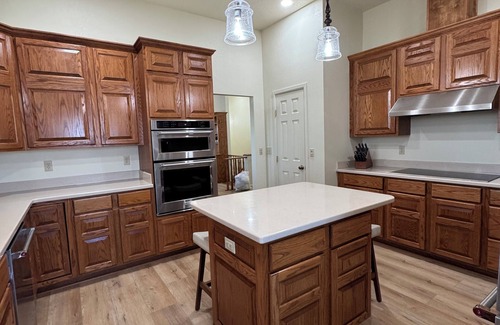 Roswell House | Downtown barn dominium house with views and lots of space