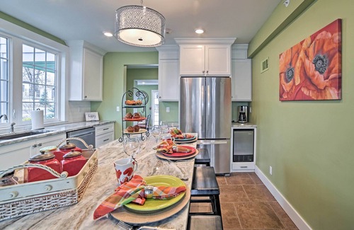 Downtown Branson House | Downtown Branson Home w/Pool Near The Landing!