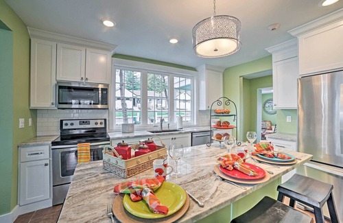 Downtown Branson House | Downtown Branson Home w/Pool Near The Landing!