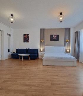 Bucharest Apartment | Downtown Central Oasis Tineretului -Self Check-in- 1min Metro Station