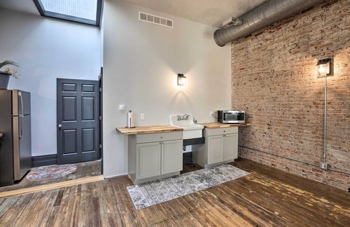 Cherokee Apartment | Downtown Cherokee Iowa Vacation Rental