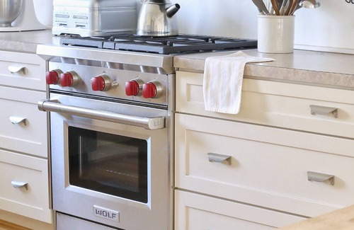 Charlevoix Cottage | Downtown! Huge 3,000 sq. ft Historic CVX Cottage, Sleeps 16! New Central A/C!