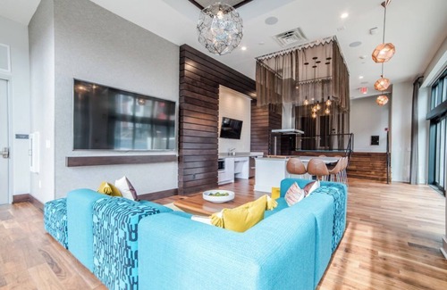 Mile Square Apartment | Downtown Indy Combined Units at CityWay