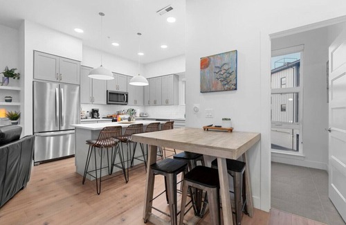 Fairpark Apartment | Downtown Lux Townhouse 3BD/3.5BA