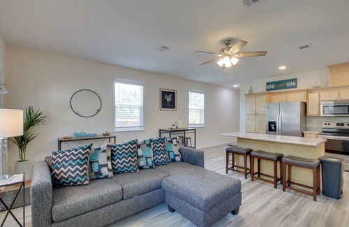 South Pensacola House | Downtown Pensacola Vacation Rental w/Yard!
