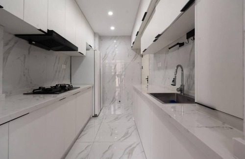 Huangpu Apartment | Downtown Rare 4Bedroom, Yuyuan Garden within walkin distance