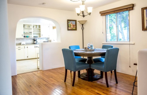 Downtown Santa Fe House | Downtown Santa Fe, Walk to Plaza, 2B/2B + Full Kitchen, AIr Conditioned