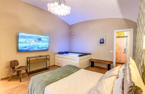 La Spezia Historic Centre Apartment | DOWNTOWN SRL - Croce di Malta Royale