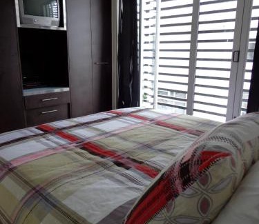 Auckland Central Business District Apartment | Downtown Townhouse Special