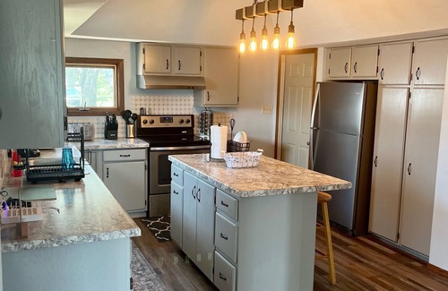 Townsend House | Downtown Townsend-Easy Access to all Amenities/Trails. Truck & Trailer Parking