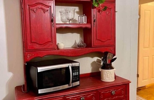 Sonora House | Downtown Updated Craftsman, Pet Friendly