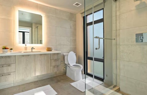 Cardozo Bed & Breakfast | Downtown/Views/Luxury/Sunny