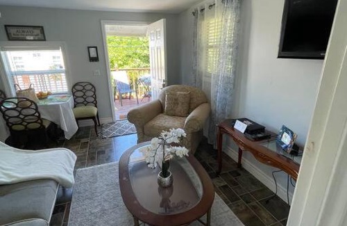 Southside Apartment | Downtown W. Palm, 2nd Story Sun Deck, near Beach!