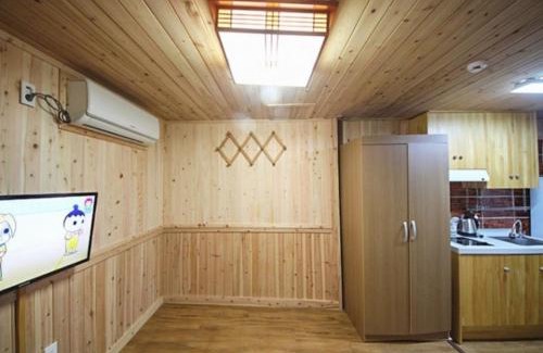 Hadae House | Doyosae Hanok Pension