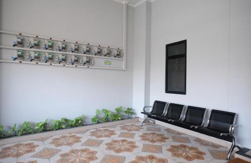 Banjarsari Hotel | DR Living Syariah Solo Mitra RedDoorz