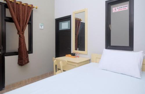 Banjarsari Hotel | DR Living Syariah Solo Mitra RedDoorz