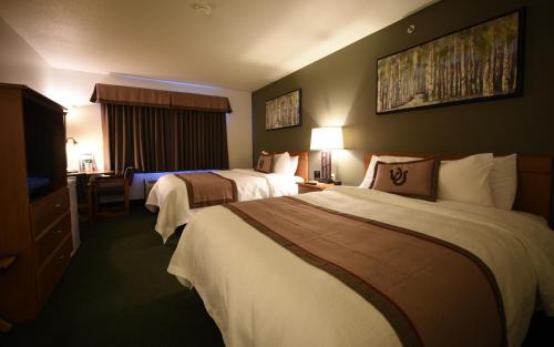 Arcadia Hotel | Draft Horse Inn and Suites