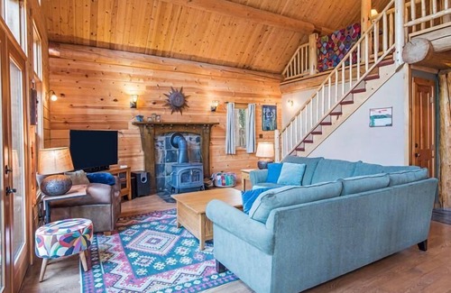 Three Rivers House | Dragonfly Cabin