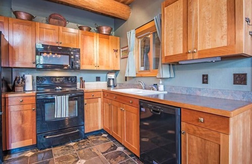 Three Rivers House | Dragonfly Cabin