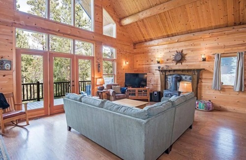 Three Rivers House | Dragonfly Cabin