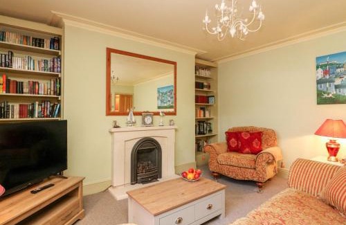 Plymouth House | Drake's Retreat