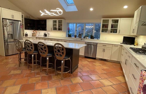 New Rochelle House | Dramatic Family Home 30 Minutes From NYC