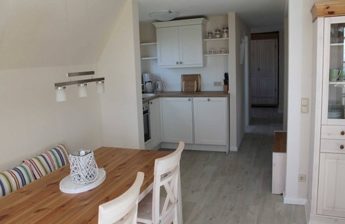 Alt Reddevitz Apartment | Dream apartment with sea view - HH18