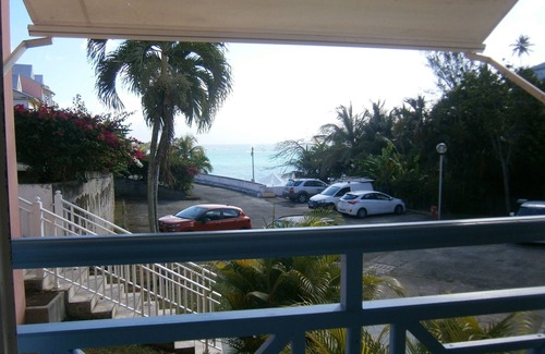 Perinet Apartment | Dream apartment with infinity pool and view on the islet of Gosier