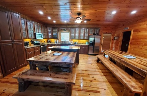 Blue Ridge Cabin | Dream Big! Riverfront Cabin, Game Room, Hot Tub, Fireplace and lots more for All