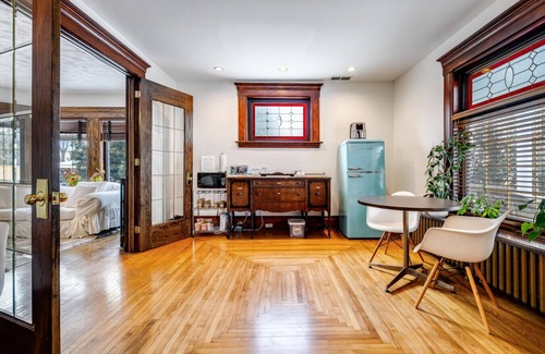 Leamington House | Dream BNB Retreat House