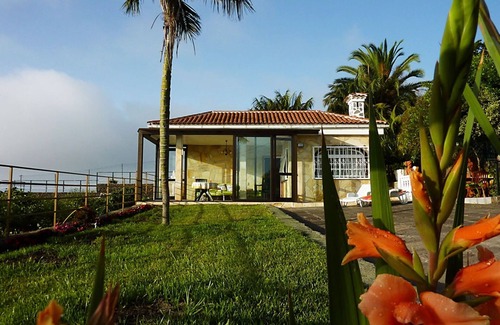 Las Cuevas House | Dream finca over Puerto de la Cruz with its own pool and breathtaking views