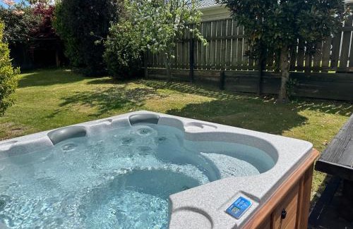 Rotorua House | Dream home in central of Rotorua with spa pool