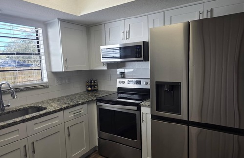 Spring Hill House | Dream home, safe and renovate