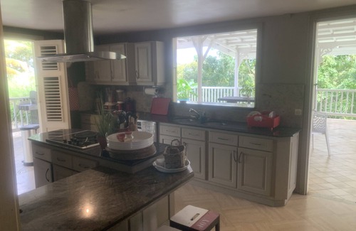 Le Gosier Villa | Dream vacation on a magnificent property with infinity pool