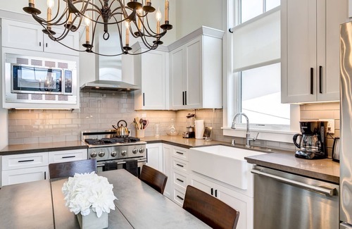 Corona del Mar Condo | *Dreamers Landing!*Luxury in Corona Del Mar*Park & Beach*Ocean Side of PCH*