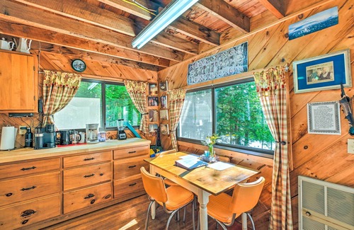 Bucksport Cabin | Dreamy Bucksport Hideaway on Freshwater Pond!