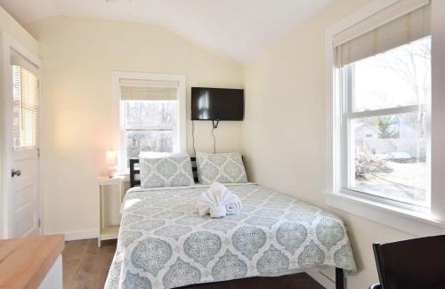 North Eastham House | Dreamy Cottage for Two Close to Beaches