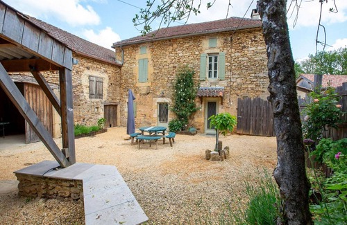 Loubejac House | Dreamy Retreat in Loubejac