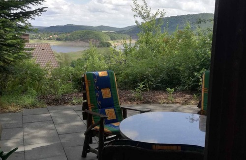 Scheid Apartment | Dreimal Seeblick - Ferienwohnung Paul