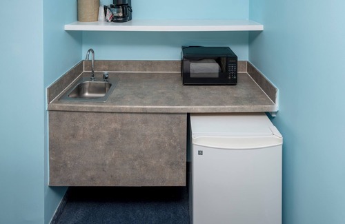 Ship Bottom Hotel | Drifting Sands Oceanfront Hotel